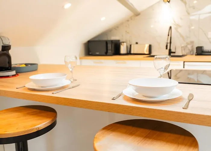 Nid Douillet Sous Les Combles Châlons-en-Champagne